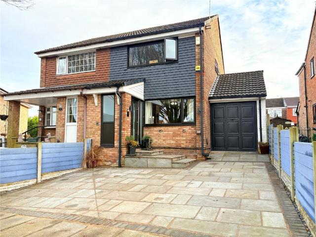 House for sale in Burnedge, Greater Manchester