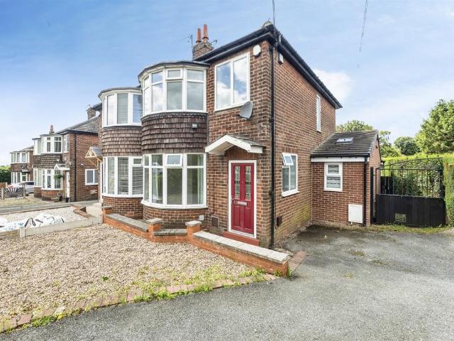 House for sale in Tingley, West Yorkshire
