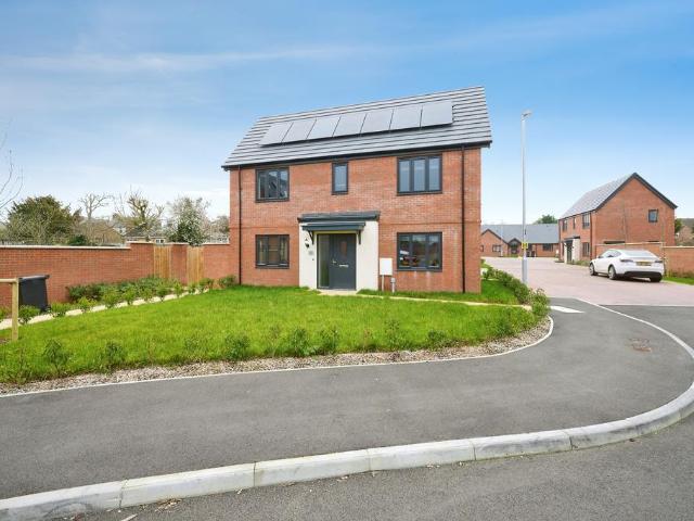 House for sale in Stanford On Avon, Leicestershire