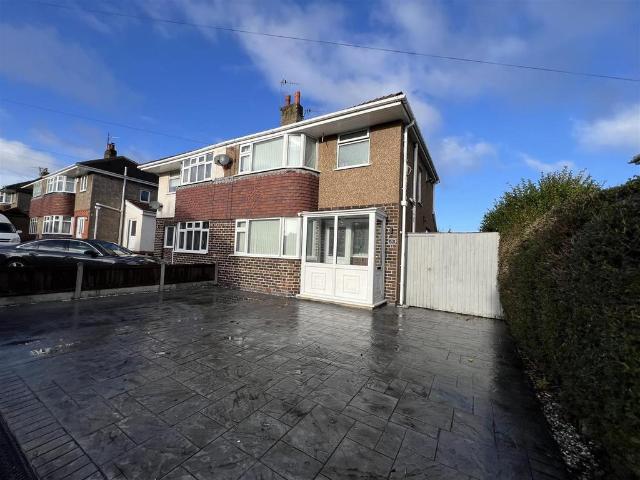House for sale in Thingwall, Wirral