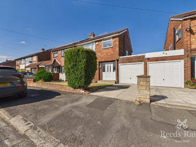 House for sale in Rainhill, St Helens