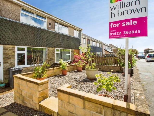 House for sale in Warley Town, West Yorkshire