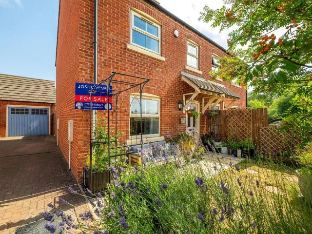 House for sale in Boultham Moor, Brayford
