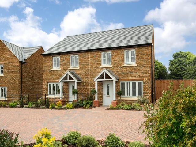 House for sale in Lodge Farm, Northampton