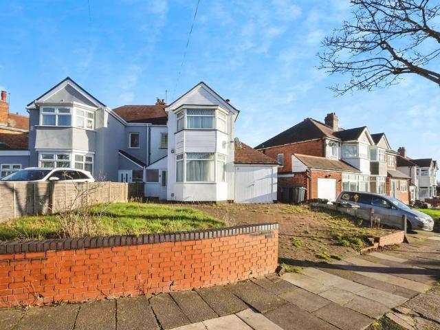House for sale in West Midlands