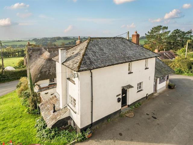 House for sale in Weir Quay, Devon