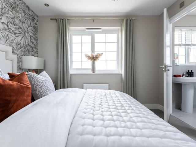 House for sale in Moulton
