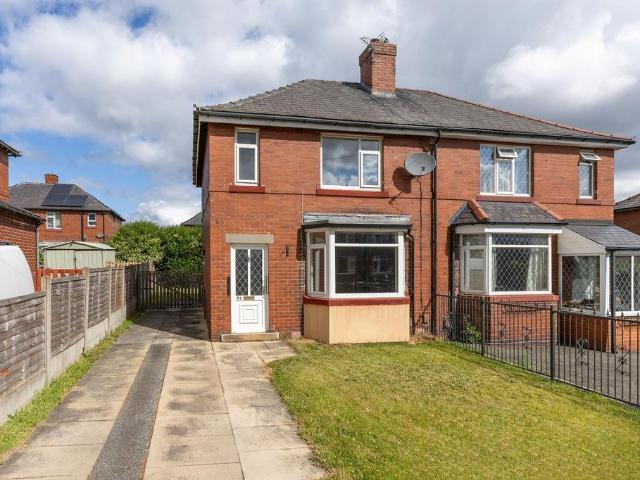 House for sale in Overthorpe, West Yorkshire