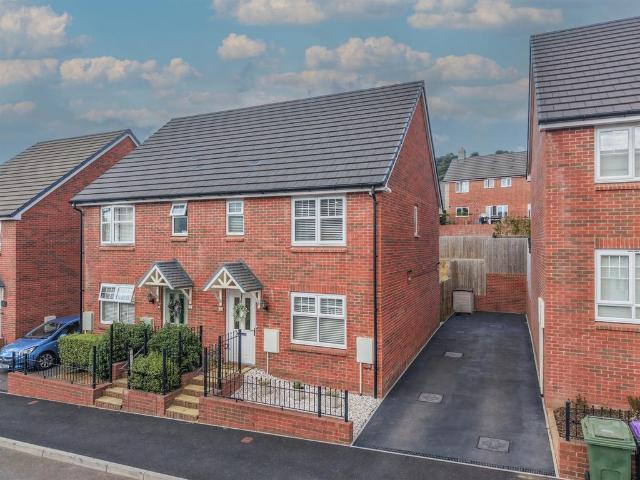 House for sale in West Pontnewydd, Wales
