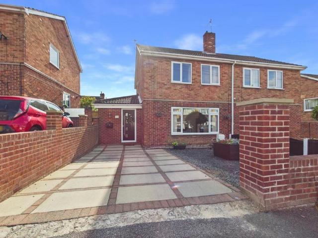 House for sale in Glasshoughton, Castleford
