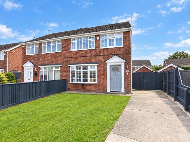 House for sale in Little Coates, The Willows