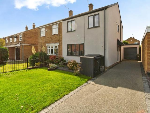 House for sale in Rossmore, Cheshire