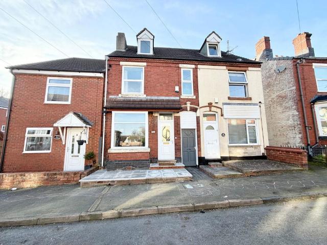 House for sale in Mount Pleasant, Quarry Bank
