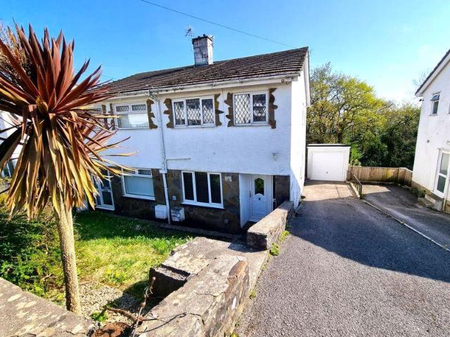 House for sale in Brynna, Wales