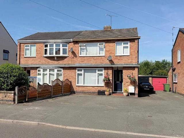 House for sale in Green Close, Warwickshire