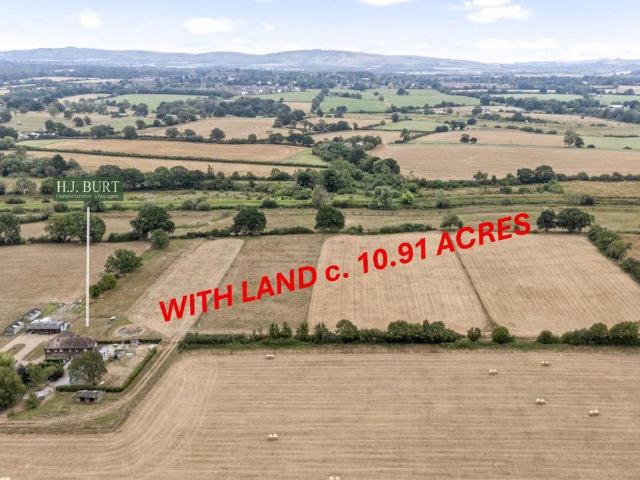 House for sale in Horsham, West Sussex