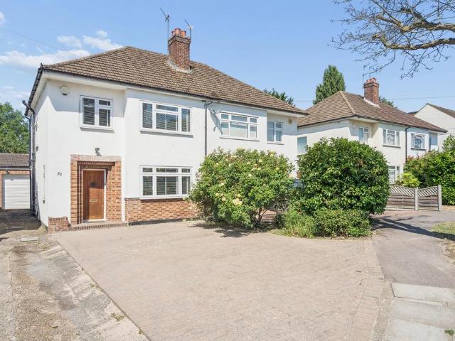 House for sale in Pinner, Greater London