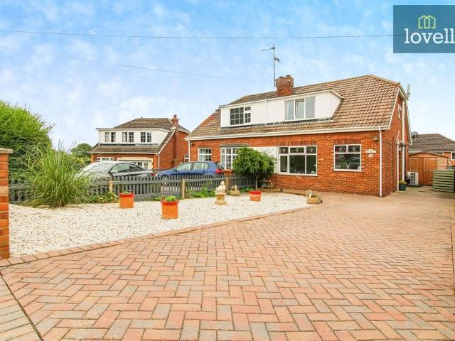 House for sale in Laceby