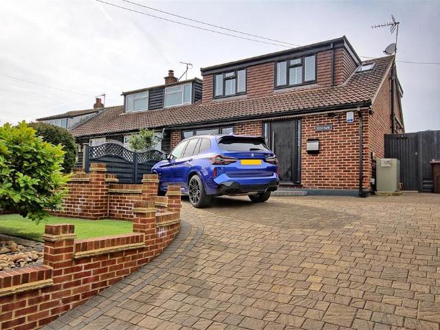 House for sale in Standon, Colliers End
