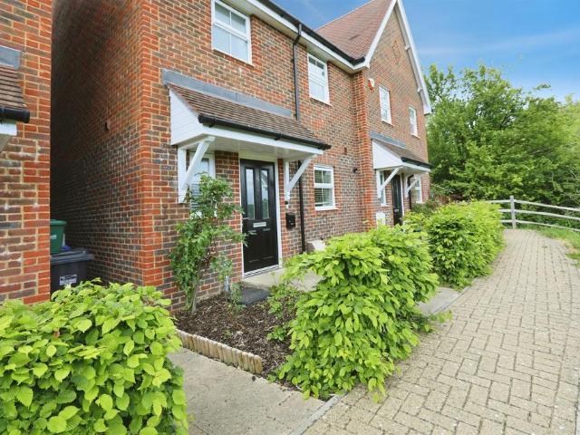 House for sale in West Hoathly, Perryfields