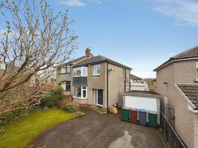 House for sale in Bingley, West Yorkshire