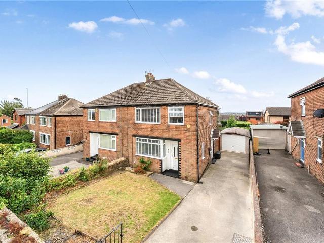 House for sale in Pudsey, West Yorkshire