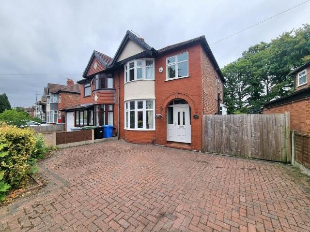 House for sale in Timperley, Trafford Park