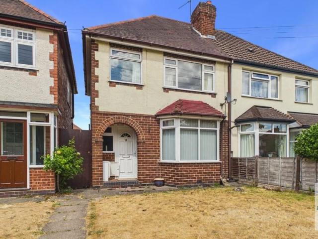 House for sale in Gun Hill, Warwickshire