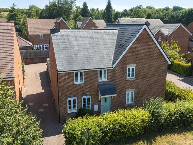 House for sale in Barton Stacey, Hampshire