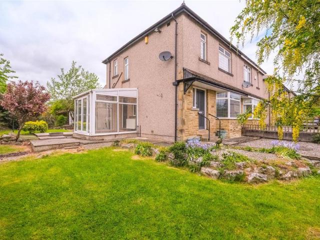 House for sale in Hipperholme, West Yorkshire