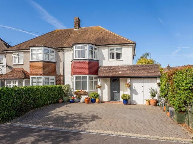 House for sale in Stoneleigh, Ewell