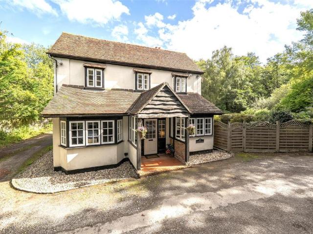 House for sale in Kingsley Green, Chichester