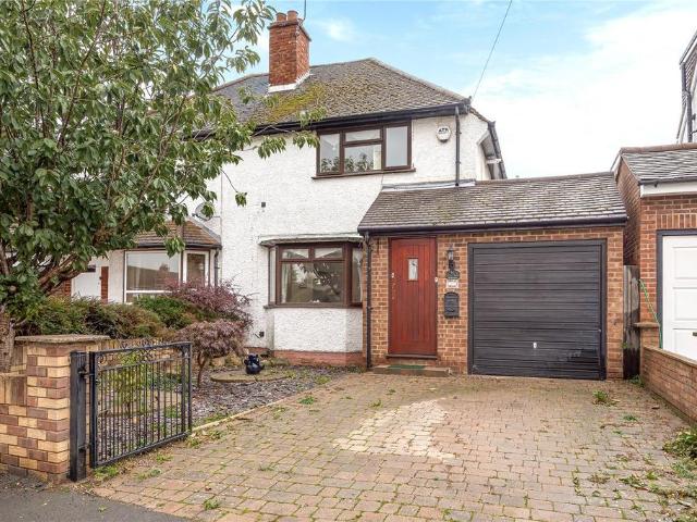 House for sale in The Cedars Estate, Batchworth