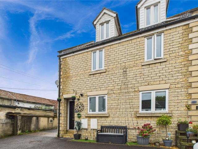 House for sale in Hayes Park, Midsomer Norton