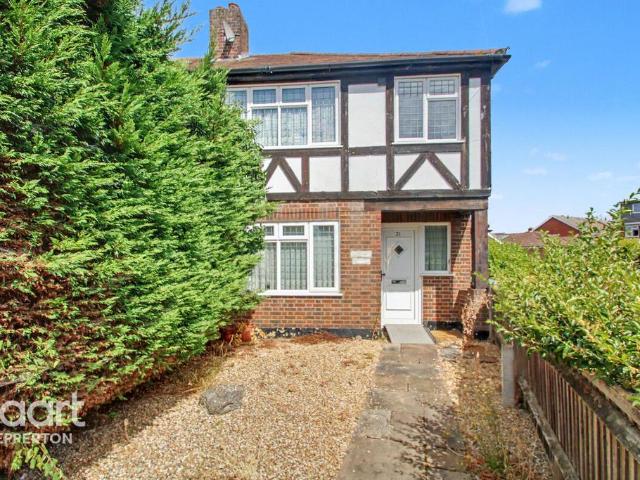 House for sale in Ashford Common, Lower Halliford
