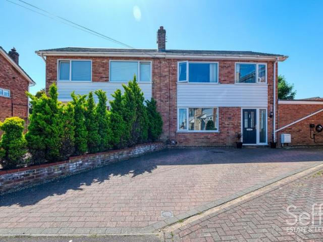 House for sale in East Bank, Norfolk