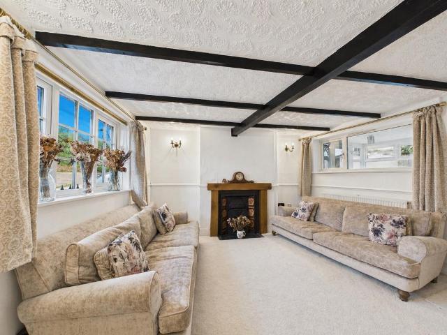 House for sale in Humberstone, Leicester