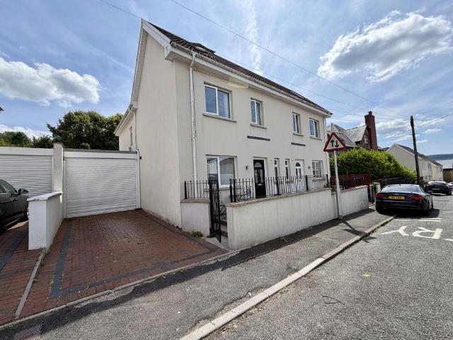 House for sale in Penydarren, Merthyr