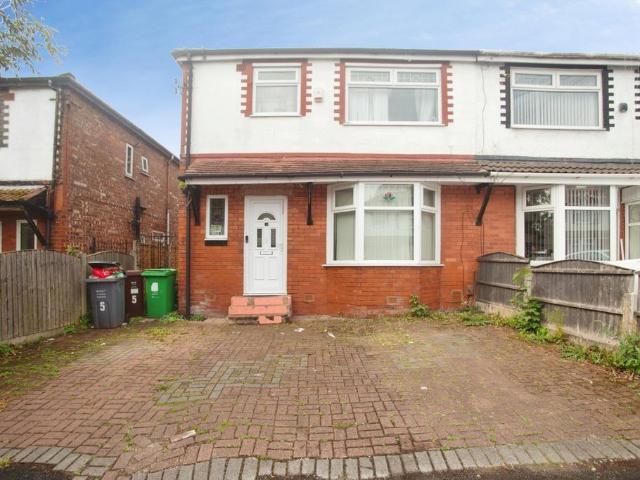 House for sale in Crumpsall, Manchester