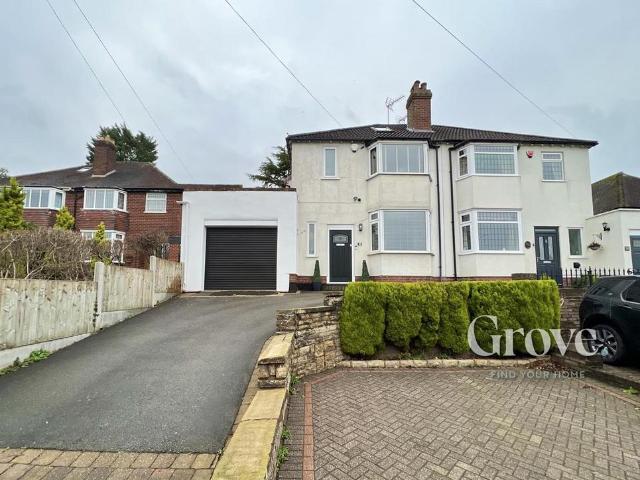 House for sale in Bromsgrove, Worcestershire