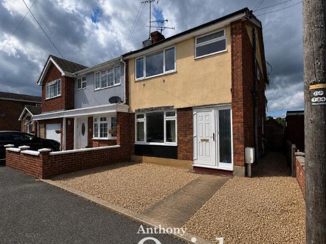 House for sale in Canvey Island