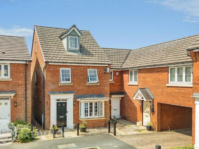 House for sale in Oozewood, Pendock