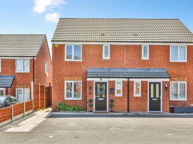 House for sale in Attenborough, East Midlands