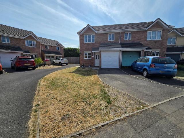 House for sale in Broadlands, Wales