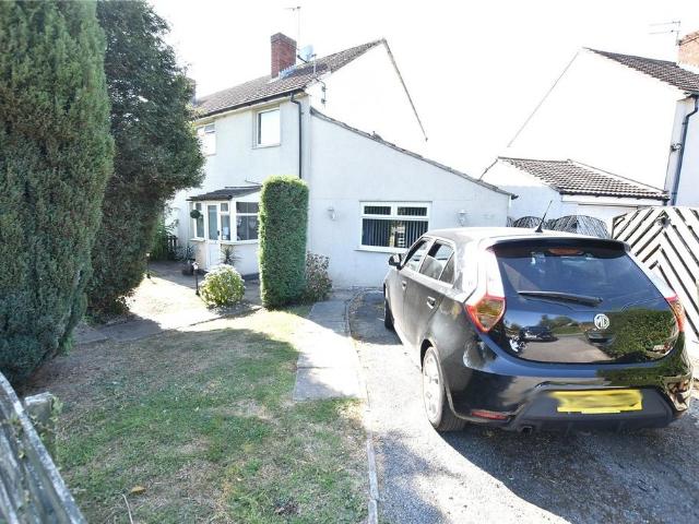 House for sale in Scholes, West Yorkshire