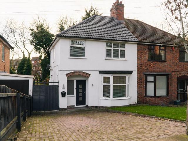 House for sale in New Parks, Old Wharf