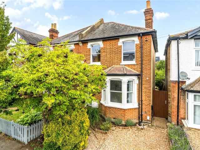 House for sale in Tolworth, Greater London