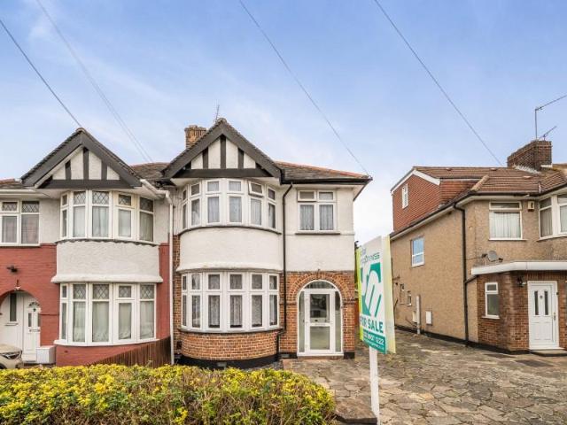 House for sale in Kingsbury, Greater London
