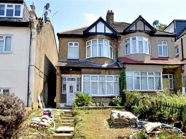 House for sale in Royal Borough of Greenwich, Greater London