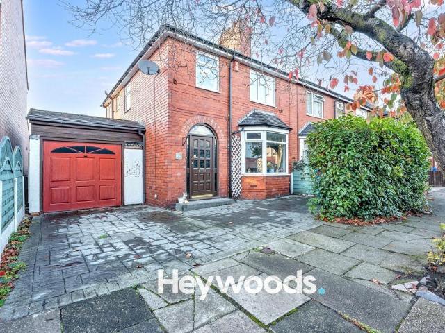 House for sale in Stoke, Stoke-on-Trent